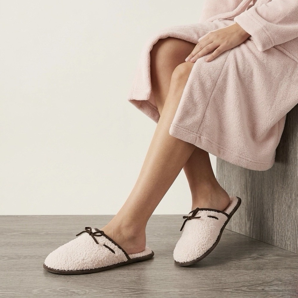 Barefoot Dreams CozyChicโ Slippers Womens XL 11-12 Pink Fuzzy Bow Suede Sole New